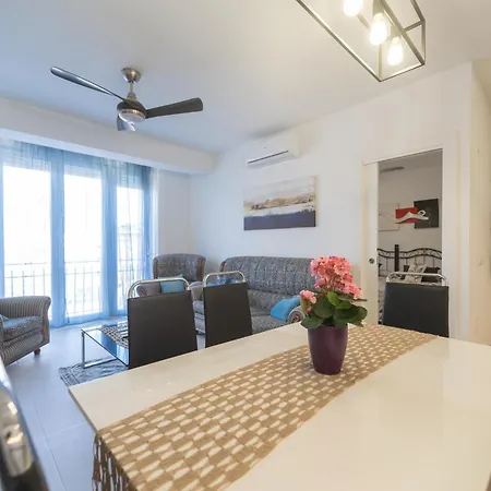 Piano House Apartment *